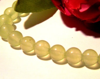 12 green jade beads - jade 8 mm - gems - fine-natural 8 mm - green jade bead pale H191
