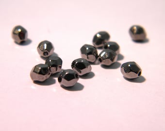 50 perles 4 mm - perles à facettes intercalaires entretoises- perle de séparation noires - G254-2