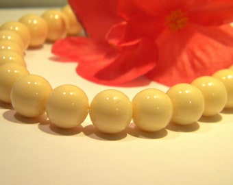 10mm beige glass beads - beige glass bead - baked glass bead - 20 Pcs - bakingpaint glossy bead - A270