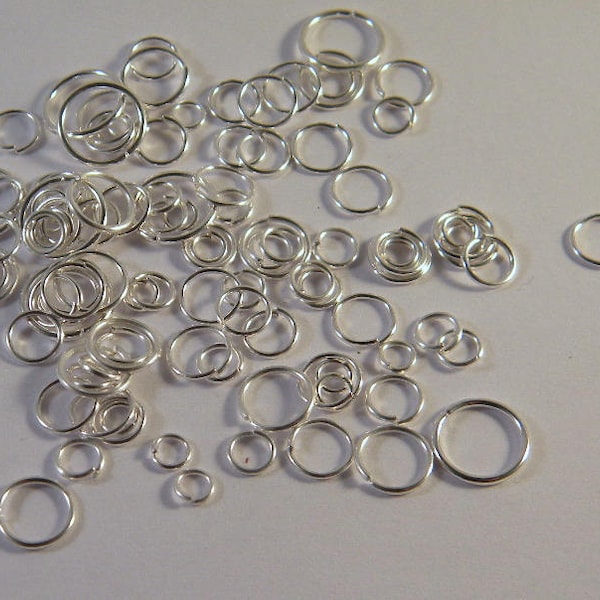 Charge von 500 Ringen (12g) Silber - gemischte Größe von 4 bis 10 mm AN1
