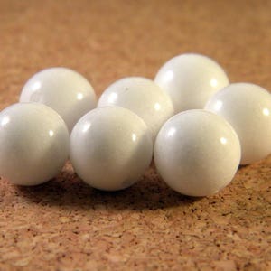 10 beads white jade mashan natural 8 mm - shiny - gem stone - PG112