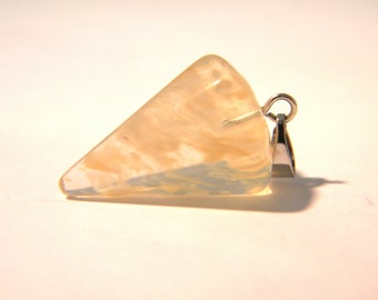 Pendant natural stone - 25mm - natural polished semi precious gemstone - F191C quartz pendant