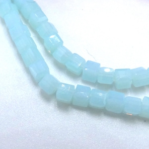 50 perle di vetro blu cielo, perle di vetro 3 mm perline di vetro cubo, 3 x 3, - vetro stile "giada" Q284-2