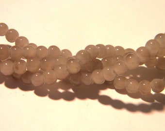 150 perles verre gris , perle verre 4 mm verre- lumineuse- verre travaillé façon "jade" A222