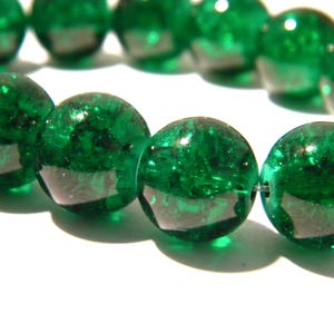 10 12mm translucent - Green - 8 PE262 Crackle glass beads
