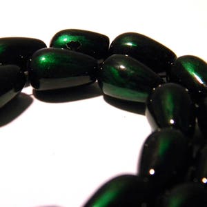 10 koralików szklanych lakierowanych - kropla 13 mm - koralik szklany w kolorze zielonym - K21-12
