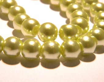 55 perles verre nacre irisé 8 mm - jaune vert pâle  - perle verre effet métallisé-  G176-3