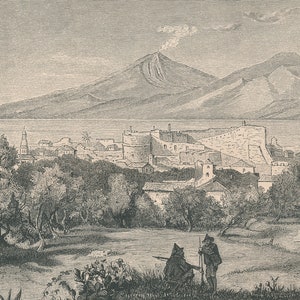Pode incluir: Uma gravura em preto e branco que retrata uma vista de uma cidade com um vulc&atilde;o ao fundo. A cidade &eacute; cercada por &aacute;rvores e h&aacute; duas figuras em primeiro plano.