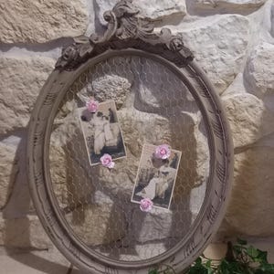 Großer antiker Holzrahmen, umgewandelt in eine Fotocollage, originelle patinierte Kreation