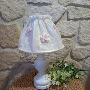 Shabby chic tafellamp, origineel ontwerp, gepatineerd