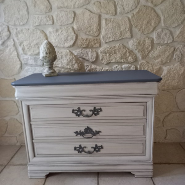 commode Louis Philippe en merisier massif relookée et patinée à l'ancienne