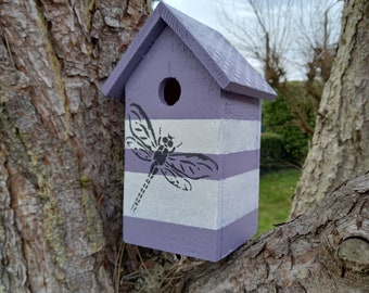 grand nichoir à oiseaux cabane à oiseaux création originale peinte à la main