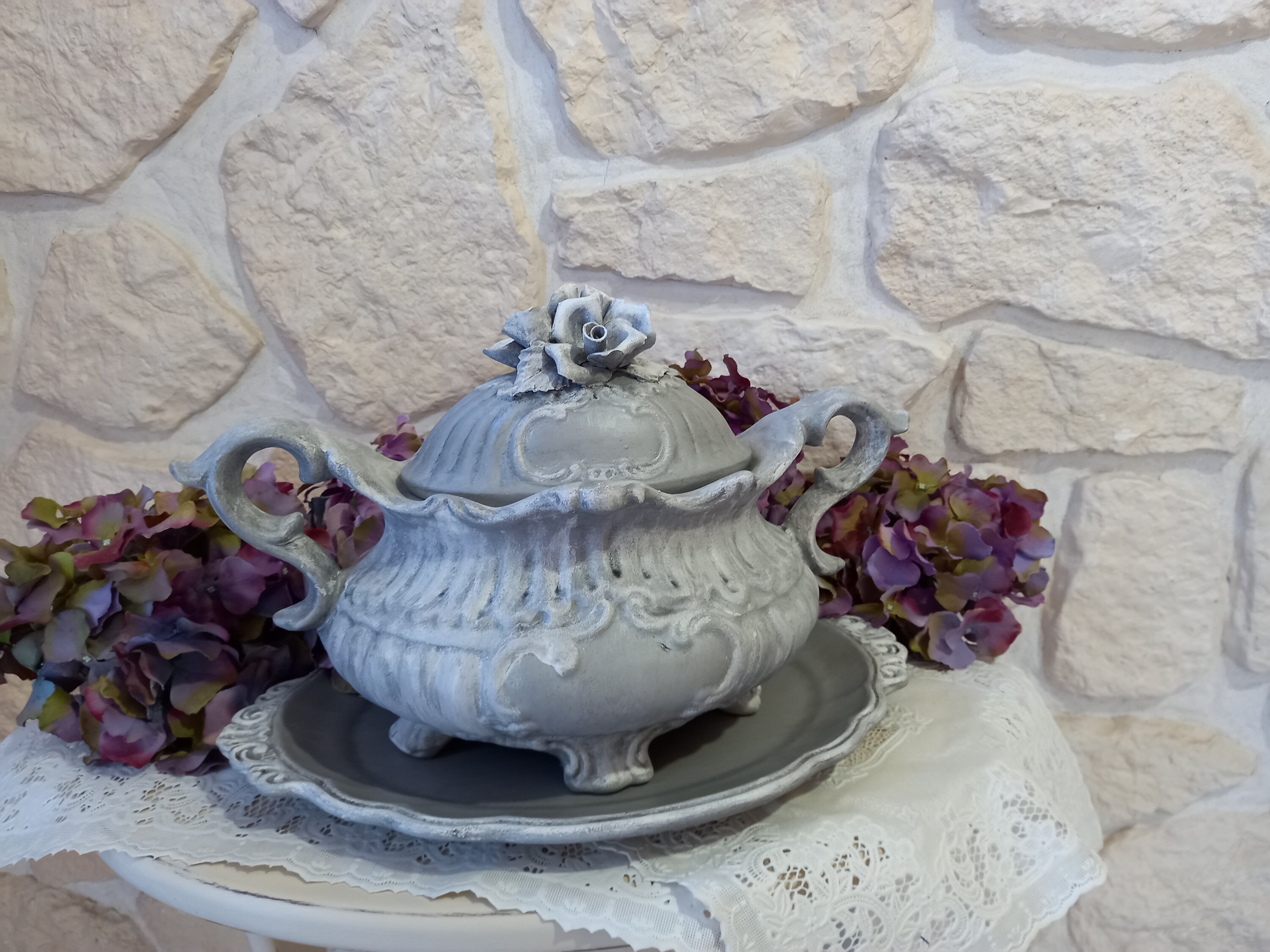 Ensemble Soupière et Plateau en Porcelaine, Relooké Patiné Façon Shabby