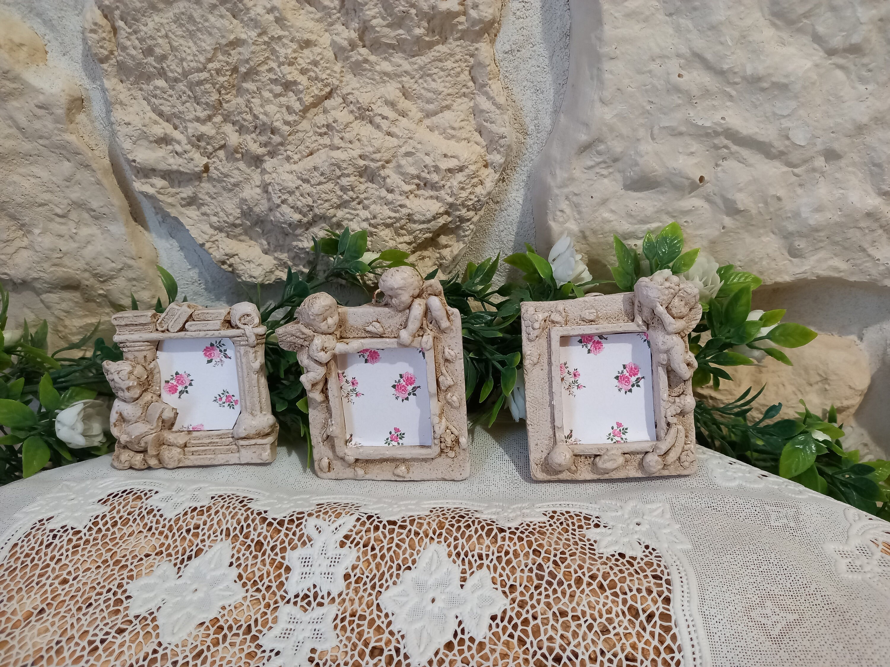 Trio de Mini Cadres à Accrocher, Patinés L'ancienne