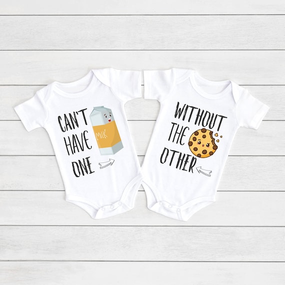 Body amusant pour jumeaux La grossesse revele que je ne peux pas avoir l un sans l autre un joli gilet pour bebe un cadeau pour jumeaux le jumelage est gagnant Etsy France