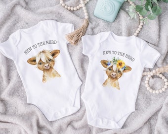 Neu in der Herde Baby Farm Body Highland Kuh Babygrow Babyweste Niedliches Baby Shower Geschenk Country Baby