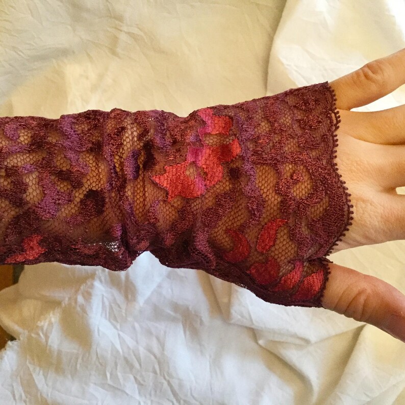 Plum and dark pink lace fingerless gloves image 2