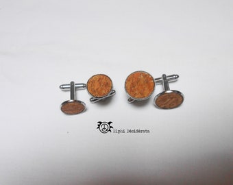 Boutons de manchettes en liège original  modèle pour homme  bois pour mariage, marié témoins éco-responsable