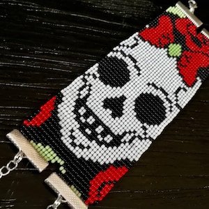 Halloween Sugar Skull Bracelet: Gothic Seed Bead Skeleton Jewelry
