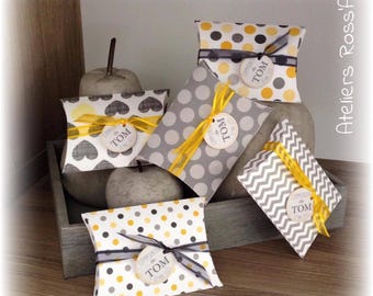 Pochette pour dragées baptême communion - Thème moustache - déco baptême jaune et gris