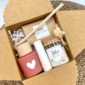 Geschenkdoos DIFFUSER + kaars met gedroogde bloemen + lippenbalsem - einde schooljaar - Peetmoeder - Mama - Nanny - ATSEM - Collega,...