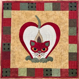 Woolly Pippin Puss Quilt by Helene Knott