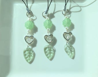 Green leaf heart flower phone charm