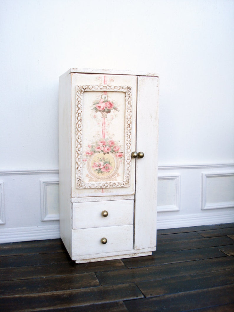 Miniature Dollhouse 1:12 scale cabinet closet hutch decoupage vintage floral image door
