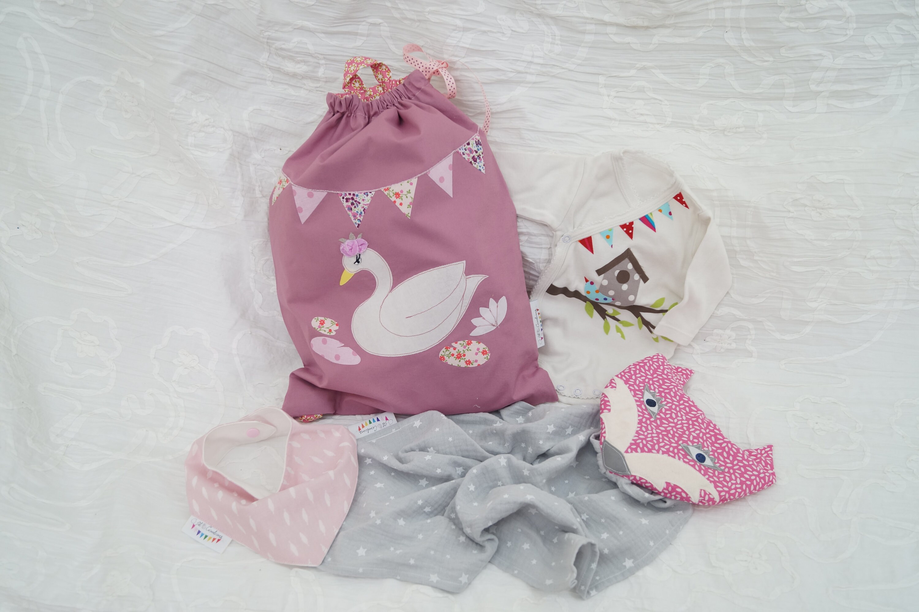 Sac Pochon Enfant Personnalisé Rose Poudré Motif Cygne avec Prénom à La Demande , Pochon Enfant, Poc