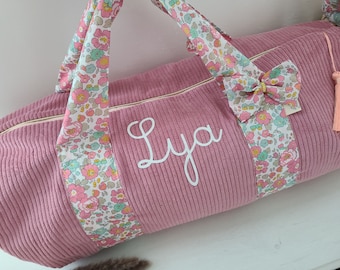 Bowlingtasche (Wochenendtasche) aus Liberty Betsy Cupcake/Samt, personalisiert