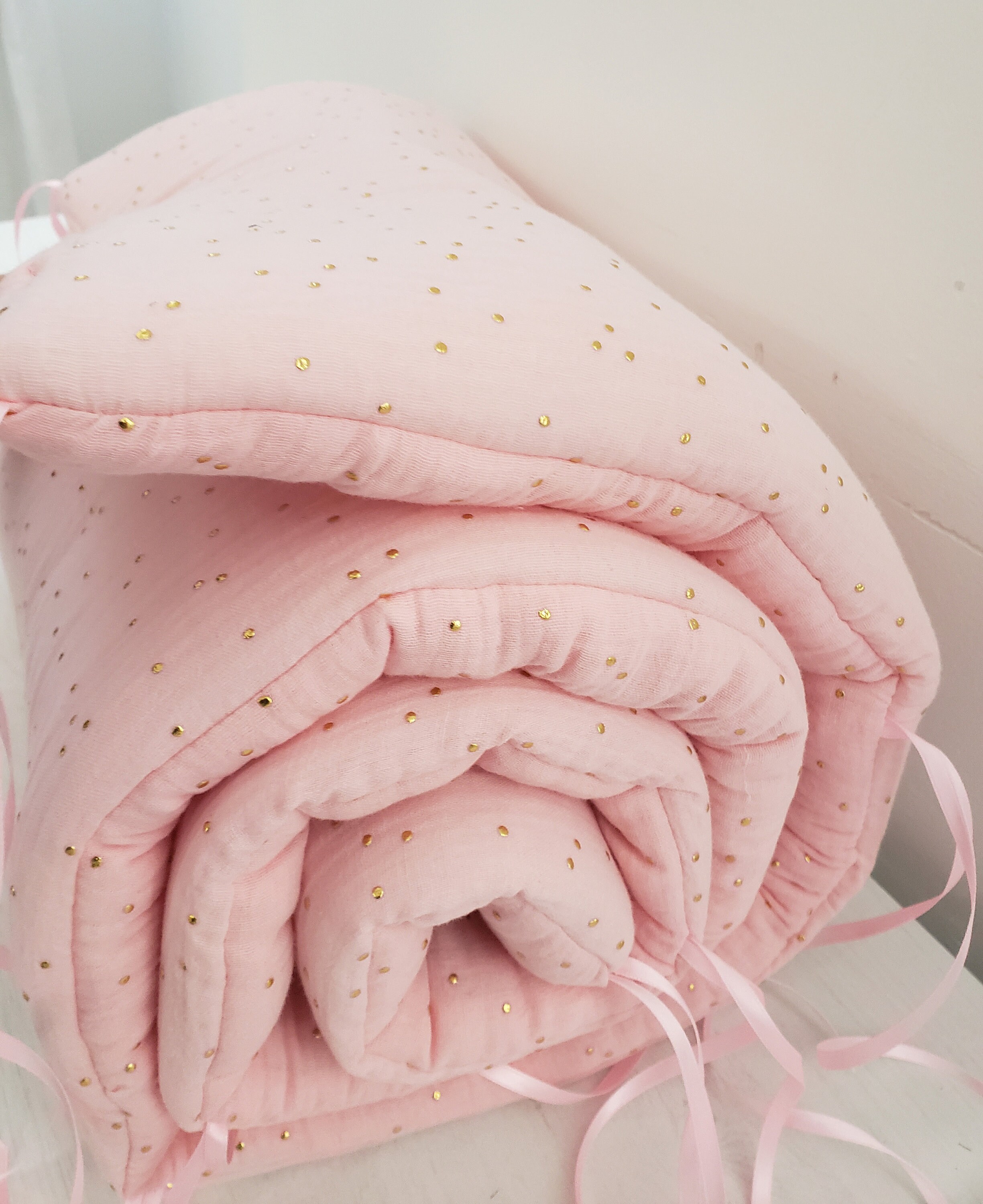 Tour de Lit en Double Gaze Coton Rose Poudre Confettis Or