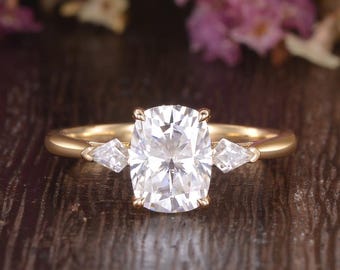 Unique Cushion Moissanite Engagement Ring Vintage Three Stone Kite Cut Ring Lab Diamond Ring Minimalist Promise Ring Handmade Jewelry Gifts