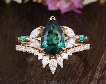 Lab Emerald Engagement Ring Set Yellow Gold Pear Shaped Emerald Ring Chevron Diamond Band Marquise Emerald Moissanite Stacking Bridal Set