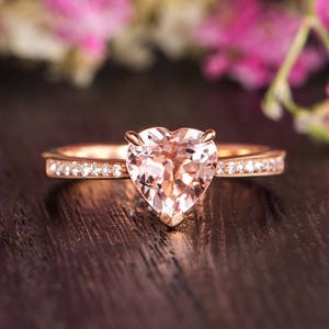 Rose Gold Engagement Ring Heart Shaped Morganite Ring Antique Eternity Diamond Women Retro Unique Promise Bridal Gift Wedding Claw Prongs
