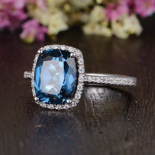 Cojín alargado Corte Londres Anillo de topacio azul Moissanita Halo Oro Blanco Compromiso Mujer Piedra de Nacimiento Aniversario Antiguo Aniversario 4ct Anillo de Topacio Azul