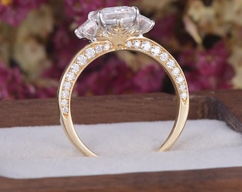 2ct Emerald Cut Moissanite Three Stone Engagement Ring Vintage Sparkling Halo Ethical Lab Grown Trilogy Ring Timeless Promise Anniversary