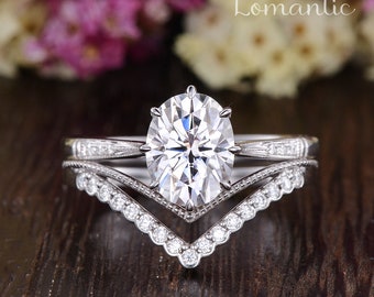 Oval Cut Solitaire Moissanite Ring Set White Gold Moissanite Engagement Ring Filigree Chevron Wedding Band Unique Bridal Ring Set 2pcs