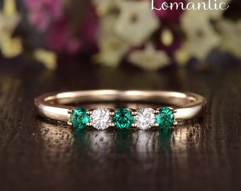 Emerald Wedding Band 14K Yellow Gold Art Deco Rings Stacking Band Birthstone Anniversary Promise Ring Moissanite Band Vintage Ring