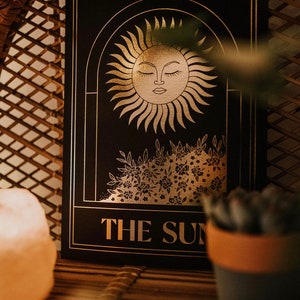 LE SOLEIL, impression de tarot A4 / impression feuille noir et or / céleste / gothique / impression salon / impression chambre à coucher