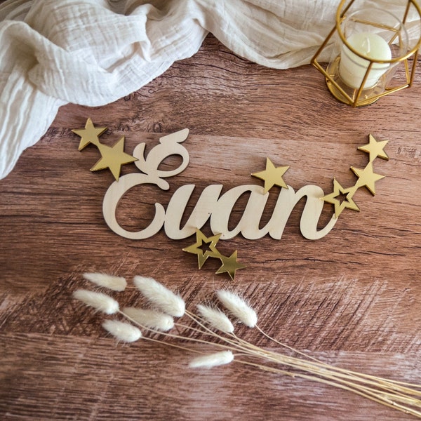 Prénom personnalisé avec étoiles, prénom bois et plexiglas étoilé pour chambre bébé ou enfant, idée cadeau plaque de porte lettres en bois