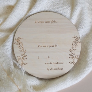 Carte étape en bois à remplir pour la naissance de bébé