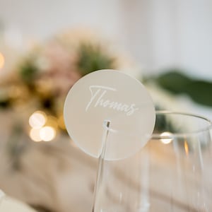 Round plexiglass place marker to place in the glass, glass marker, wedding place marker, birthday, baptism, guest gift