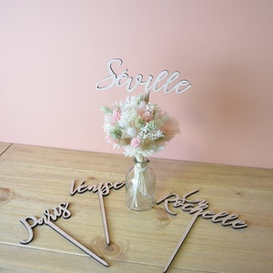 Nome da mesa personalizado em topper de plexiglass colorido - escolha com o nome da mesa para decorar sua mesa de casamento - número da mesa