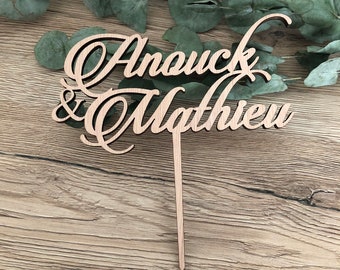 Wedding cake topper to personalize with the first names of the bride and groom for wedding cake, in natural wood or plexiglass