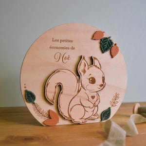 Salvadanaio in legno per bambini, con motivo a scoiattolo e nome personalizzato, ideale come regalo di compleanno, nascita o battesimo