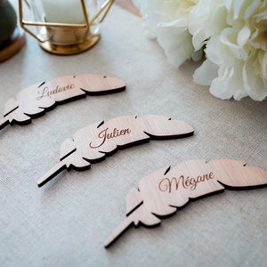 Tischdeko aus Holz in Form einer Feder, Platzmarker für Hochzeit, Geburtstag, Taufe, Tischdeko, Gastgeschenk