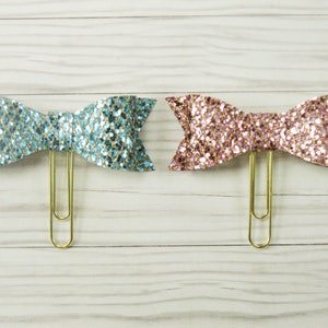 Set of Two Bow Planner Paper Clips, Glitter bow paper clips, Planner Paper Clip, Bow Paperclip, Bookmark, Planner Bows.