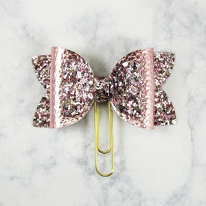 Bow Planner Paper Clip, Glitter Bow Planner Clip, Bow Paper Clip, Bookmark, Planner Bow, Filofax, Happy Planner, Travelers Notebook Clips.