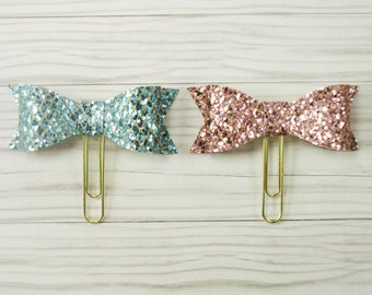Set of Two Bow Planner Paper Clips, Glitter bow paper clips, Planner Paper Clip, Bow Paperclip, Bookmark, Planner Bows.