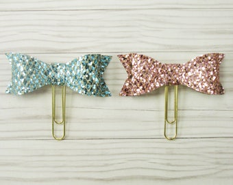 Set of Two Bow Planner Paper Clips, Glitter bow paper clips, Planner Paper Clip, Bow Paperclip, Bookmark, Planner Bows.